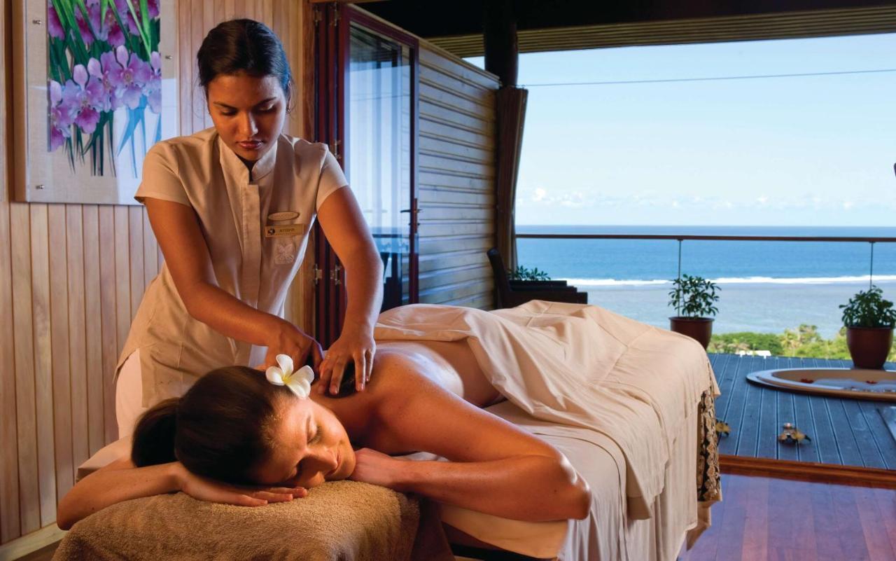 أوتريغر فيجي بيتش ريزورت كوروتوغو المظهر الخارجي الصورة A spa treatment
