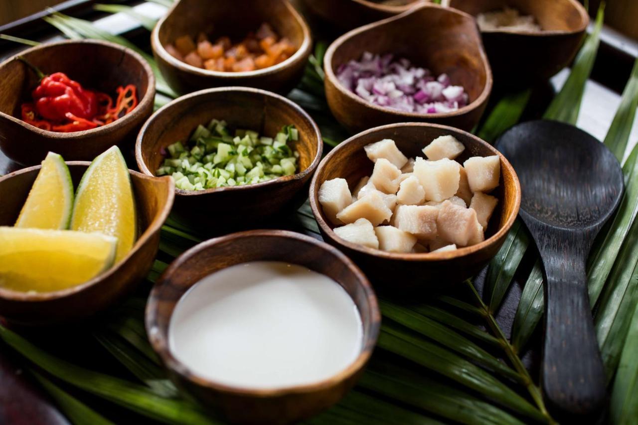 أوتريغر فيجي بيتش ريزورت كوروتوغو المظهر الخارجي الصورة Ingredients for a laksa