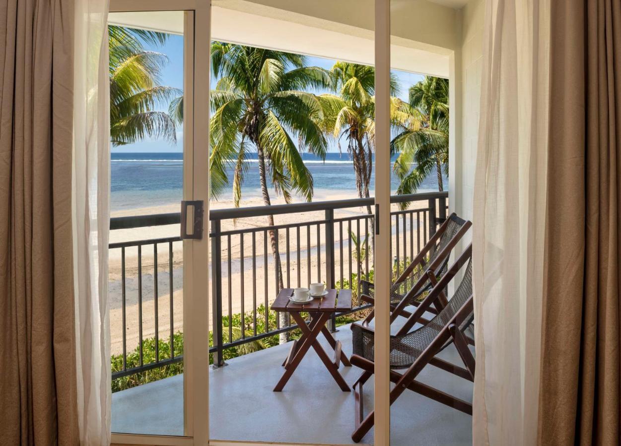 أوتريغر فيجي بيتش ريزورت كوروتوغو المظهر الخارجي الصورة A view of the beach from a room at the resort
